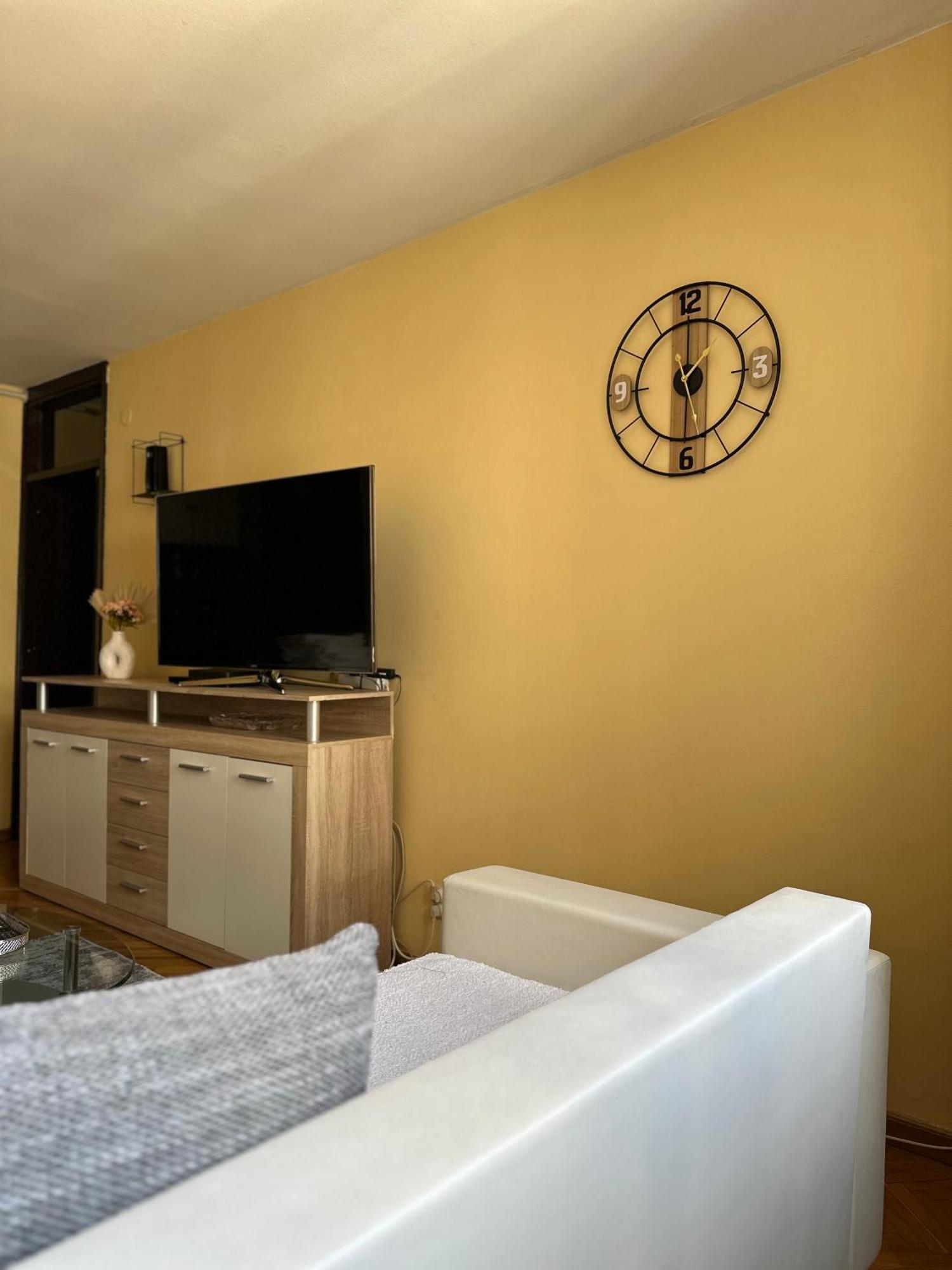 Aurelio Centar Apartment With Balcony And Free Parking Sarajevo Exteriér fotografie